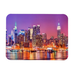 Midtown Manhattan på natten med välde Stae Magnet