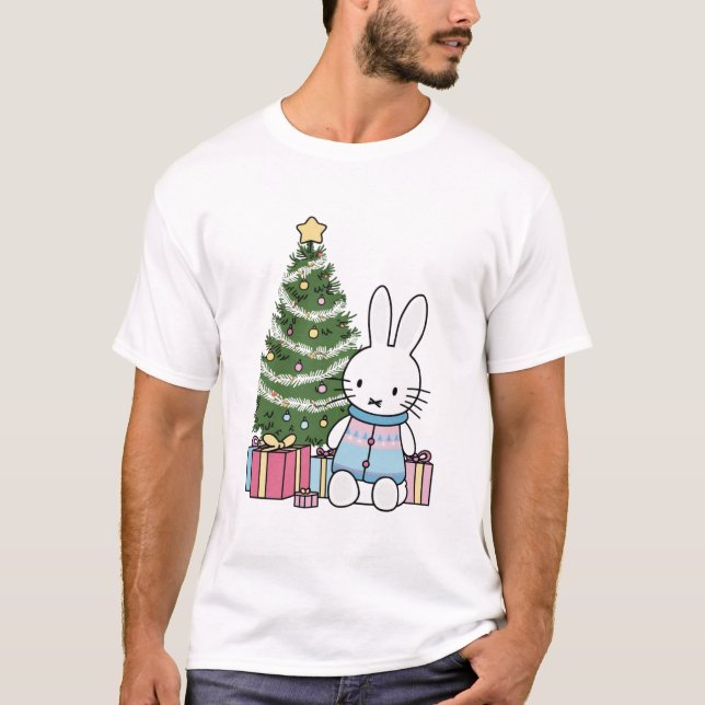 Miffy on Christmas Morning  T Shirt (Framsida)
