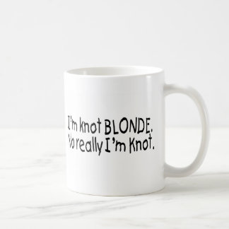Mig blond verkligen för förmiddagfnurra mig kaffemugg