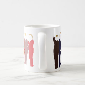 Mig förmiddag med henne regnbågemugg kaffemugg