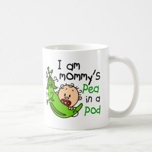 Mig förmiddagmommys ärta i en pod kaffemugg