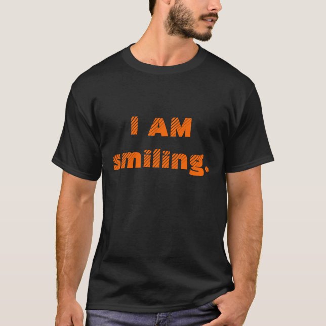 MIG smiling. för FÖRMIDDAG T-shirt (Framsida)