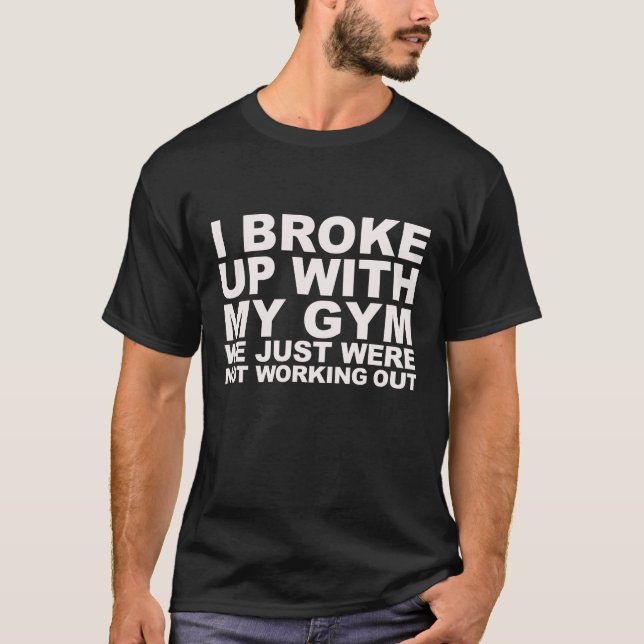 Mig som är fattig upp med min idrottshallskjorta t-shirt (Framsida)