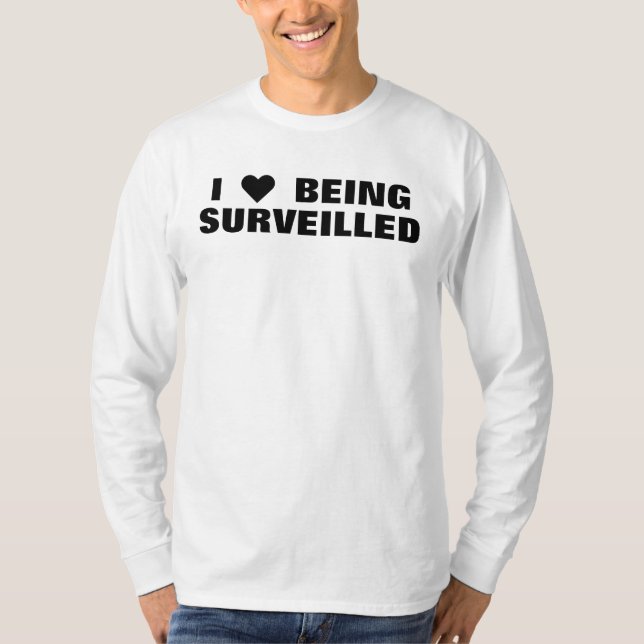 mig ♥ som är surveilleds t shirt (Framsida)