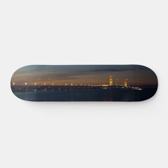 Mighty Mac på Nattpano Skateboard (Horz)