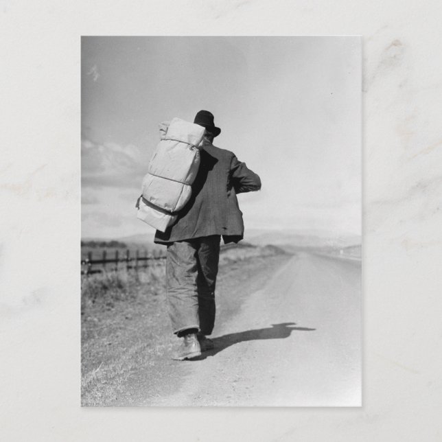 Migrant Walking - 1935 Vykort (Framsida)