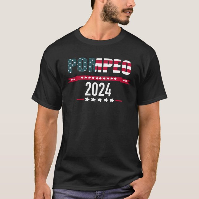 Mike Pompeo 2024 American USA flagga Elections T Shirt (Framsida)