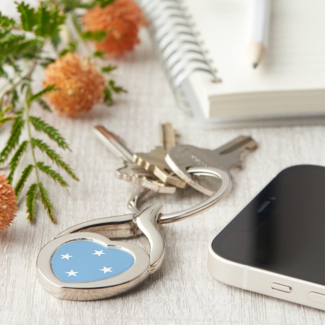 Mikronesiens Stater Twisted Heart Silverfärgad Nyckelring (Sidan)