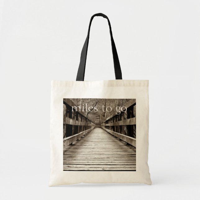 "Miles to Go" Footbridge Tote Tygkasse (Framsidan)