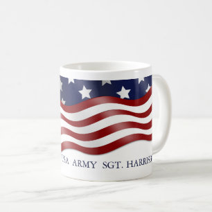 Militär Personlig som viftar Flagga kaffe Kopp