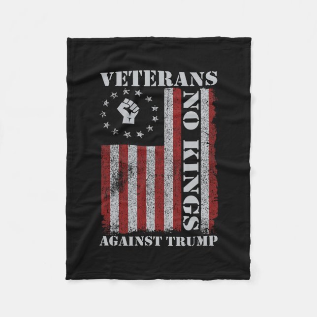 Militära veteraner protesterar USA-flagga No Kings Fleecefilt (Framsidan)