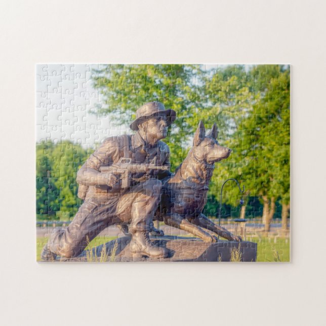 Militärarbetande Hund Minnesmärke Pussel (Horisontell)