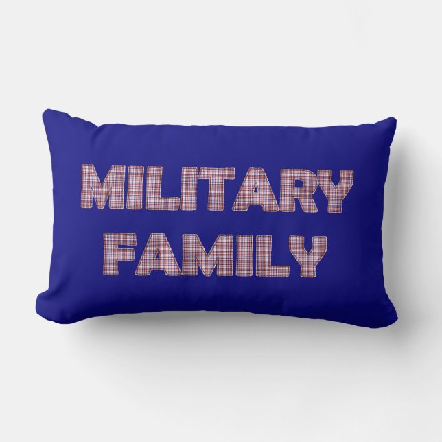 Militärfamilj, Play Lumbar Pillow Lumbarkudde (Framsida)