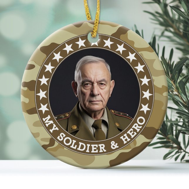 Militärhjälte - DUBBLA SIDERAD FÖR Camouflage Desi Julgransprydnad Keramik (Personalized Christmas Photo Ornament)