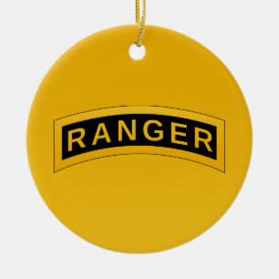 Militärsymbol för arméSKOGSVAKTARE - PERSONLIG bak Julgransprydnad Keramik