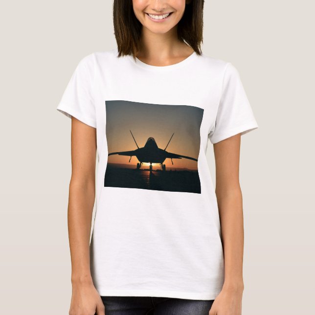 Militärt flygplanssilhuett tee (Framsida)