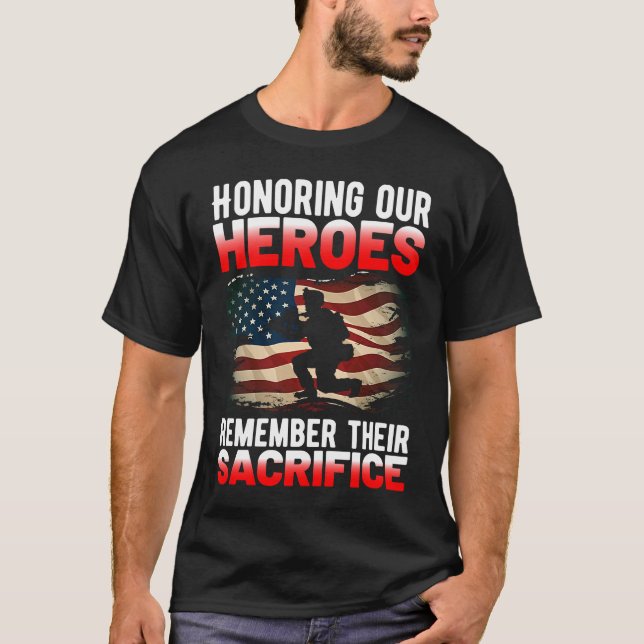 Military Support Honoring Our Heroes Veteran 4th J T Shirt (Framsida)