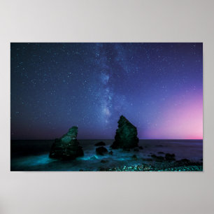 Milky långt galax över det tropiska havet på poster