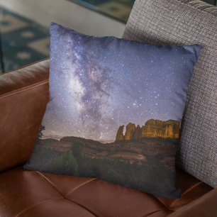 Milky Way Galaxy Over Cathedral Sten, Arizona Kudde