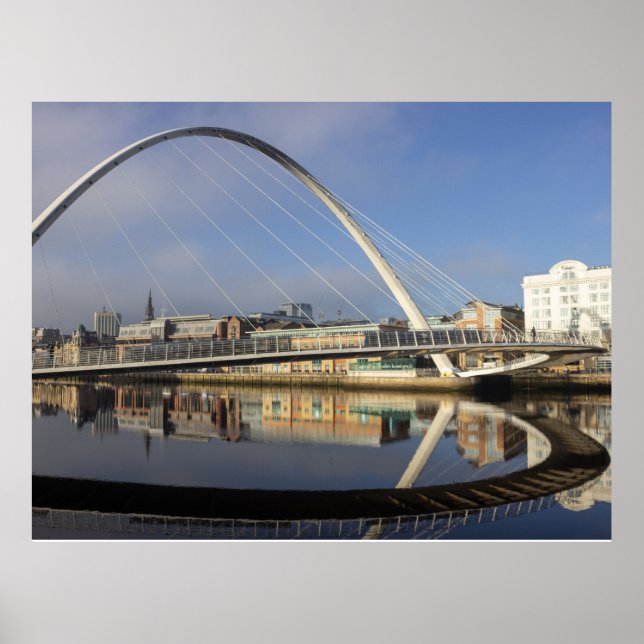 Millennium Bridge, Gateshead, Uk Poster (Framsidan)