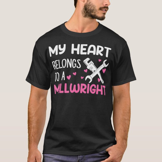 Millwright Wife millwright _1  T Shirt (Framsida)