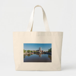 Milwaukee riverfront och gatubro jumbo tygkasse