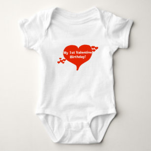 Min 1:a Alla hjärtans dag-födelsedag Röda hjärtan T-shirt