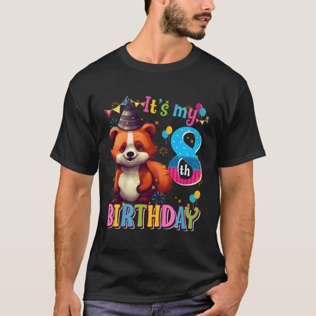 Min 8:e röda panda t shirt (Framsida)
