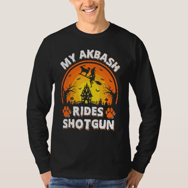 Min Akbash Hund Rid Häxa Hagelgevär Halloween T Shirt (Framsida)