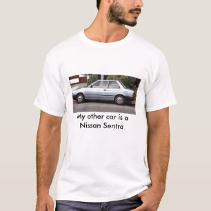Min annan bil är en Nissan Sentra Tröja