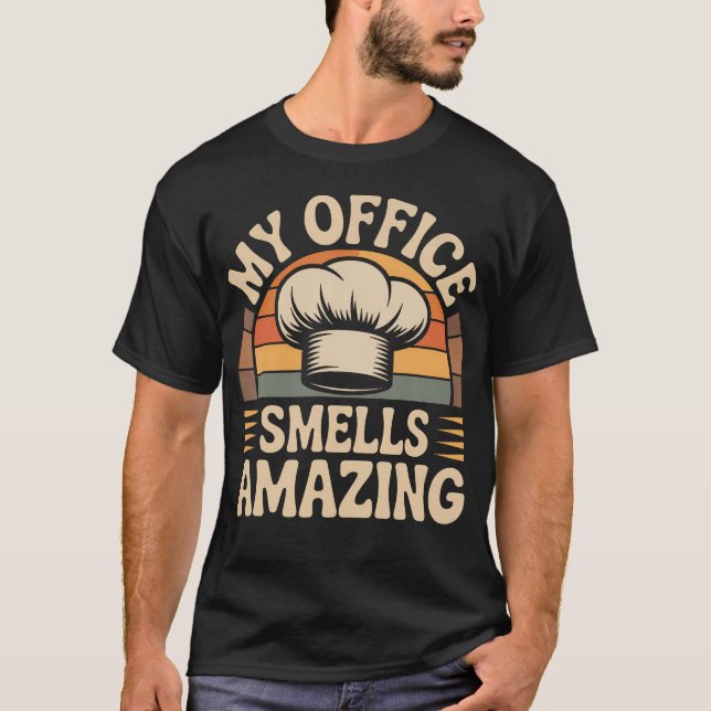 Min arbetsplats luktar fantastiskt kock t shirt (Framsida)