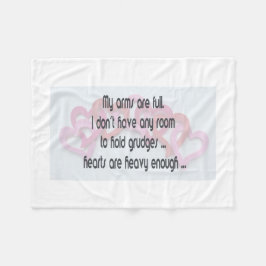 Min armar är fulla av fleecefilt