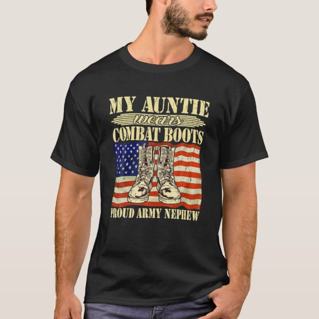Min Auntie Wears Kambat Boots Militärproud Army N T Shirt (Framsida)