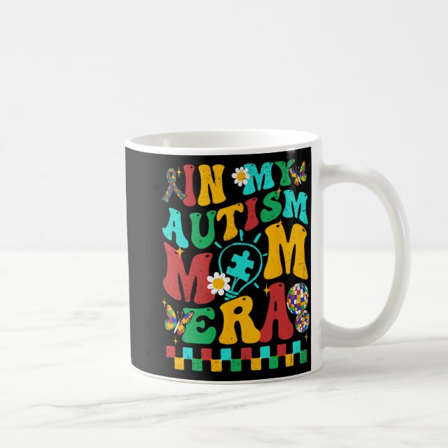 Min Autism Mamma Era Groovy Puzzle Biet Retro Mor Kaffemugg (Höger)