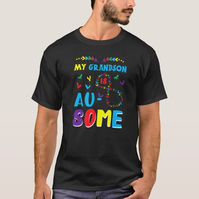 Min autistiske sonson är fantastisk Autism Accepta T Shirt (Framsida)