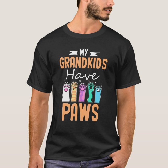 Min Barnbarn har Tass Hund Kattmormor T Shirt (Framsida)
