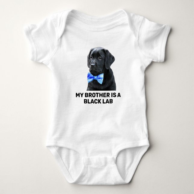Min bror är en svart labrador t shirt (Framsida)