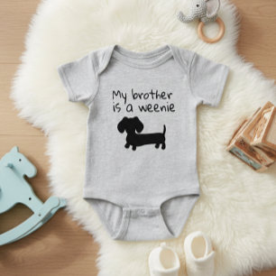 Min bror är en ynkrygg - Wiener Hund Babypresent T Shirt
