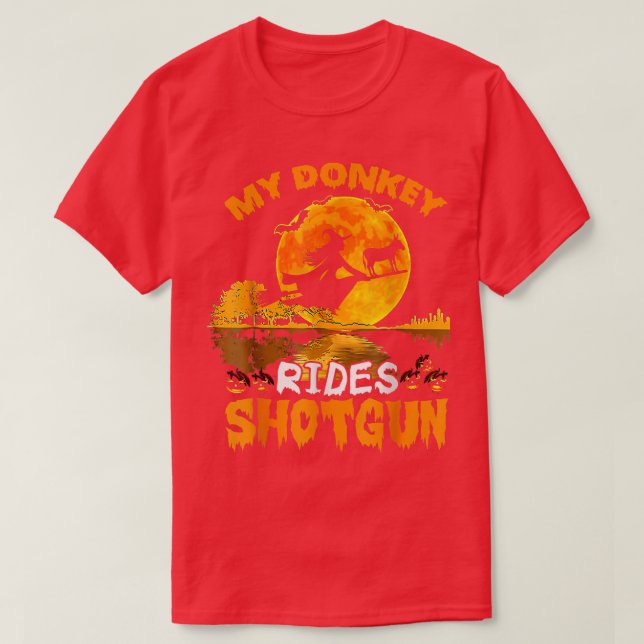 Min Donkey Rides Shot Witch Fly Broomstick Fladder T Shirt (Design framsida)