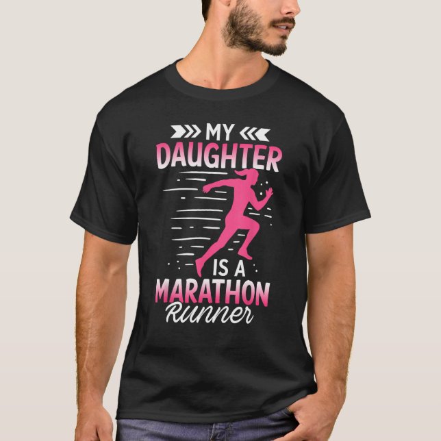 Min dotter är en Marathon Springer Proud Mamma Pap T Shirt (Framsida)