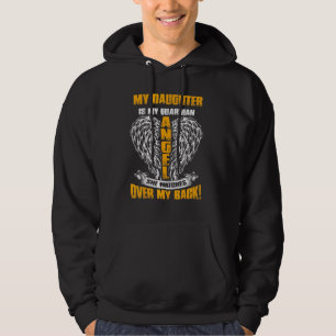 Min dotter är Guardian Angel hon tittar över min. Hoodie