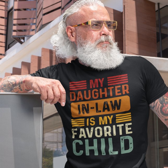 Min dotter i juridik är min favorit Child Retro T Shirt (Skapare uppladdad)