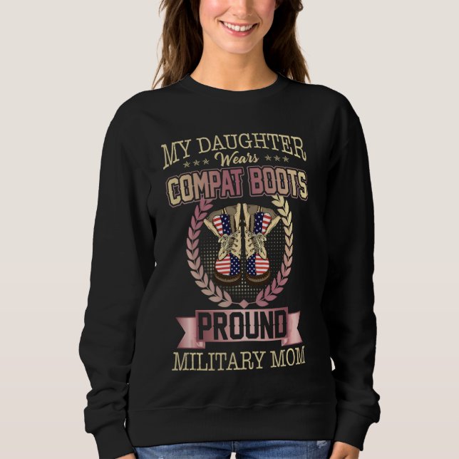 Min dotter Wears Combat Boots Proud Military Mamma T Shirt (Framsida)