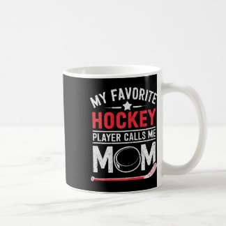 Min favorit hockeyspelare kallar mig mamma skjorta kaffemugg