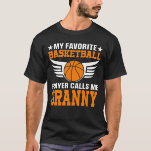 Min favoritbasketspelare kallar mig GRANNY Bask T Shirt