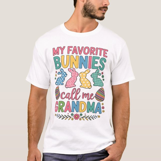 Min favoritbunnies kallar mig mormor t shirt (Framsida)