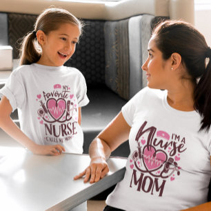 MIN FAVORITE NURSE KALLAR MIG MAMMA T SHIRT