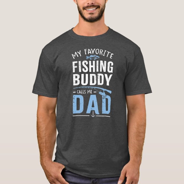 Min favoritfiskebuddy kallar mig Pappa T Shirt (Framsida)