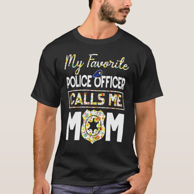 Min favoritpolis kallar mig Mamma Mo T Shirt (Framsida)