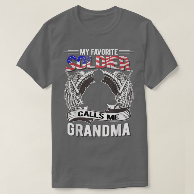 Min favoritsoldat kallar mig "Grandma Proud Army G T Shirt (Design framsida)